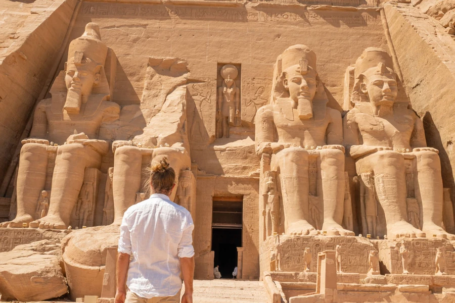 Tour de Abu Simbel (Los Majestuosos Templos de Ramsés II)